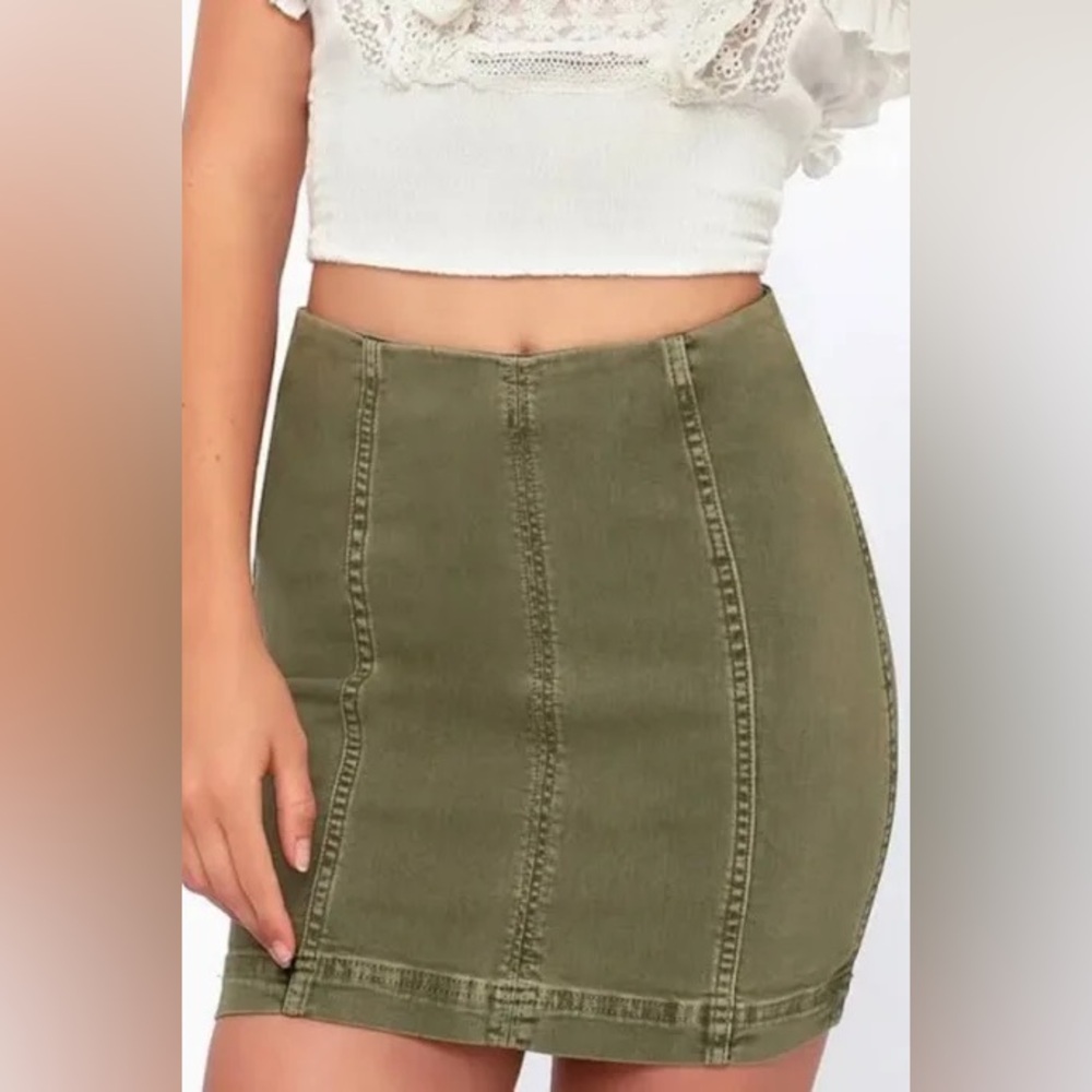 Free People Moderm Femme Army Green Denim Jeans Mini Skirt sz 0